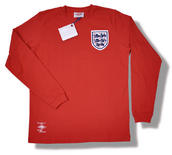 View Item Umbro Classics Retro Football England 66 Sweater Red